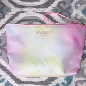 Water resistant pouch